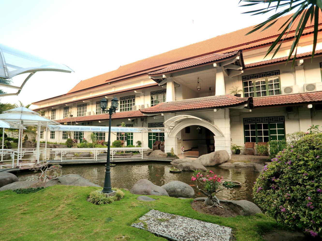 Hotel Merdeka Kediri Kediri  Exterior foto